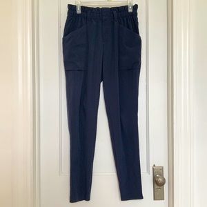 Athleta Skyline paper bag pants 4T